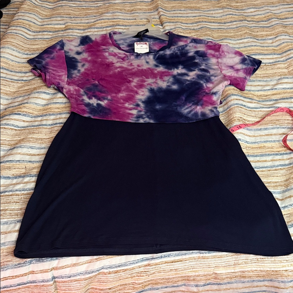 BNWT! Green envelope, Tie-Dye Purple and Navy Dress